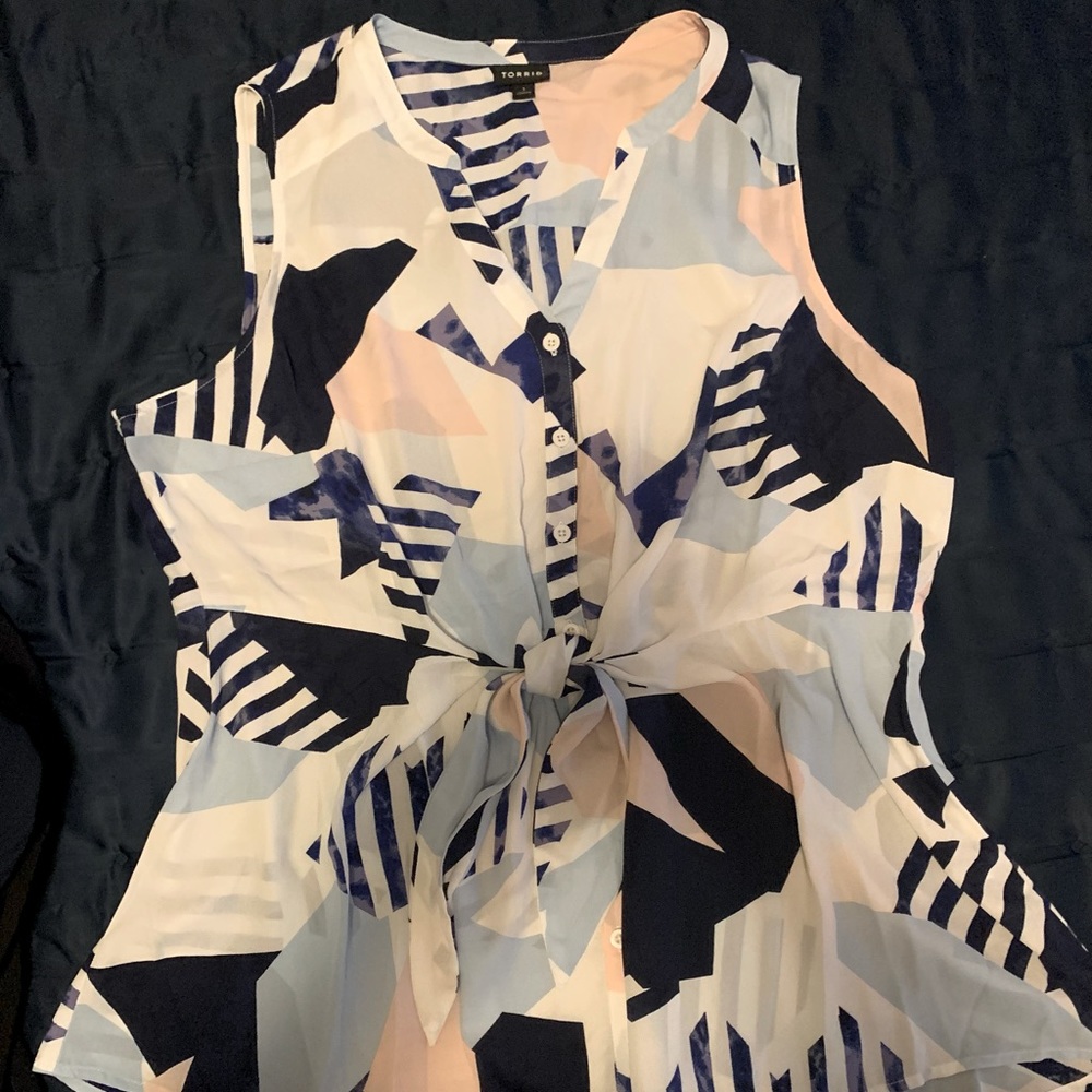 Torrid size 1 sleeveless top.